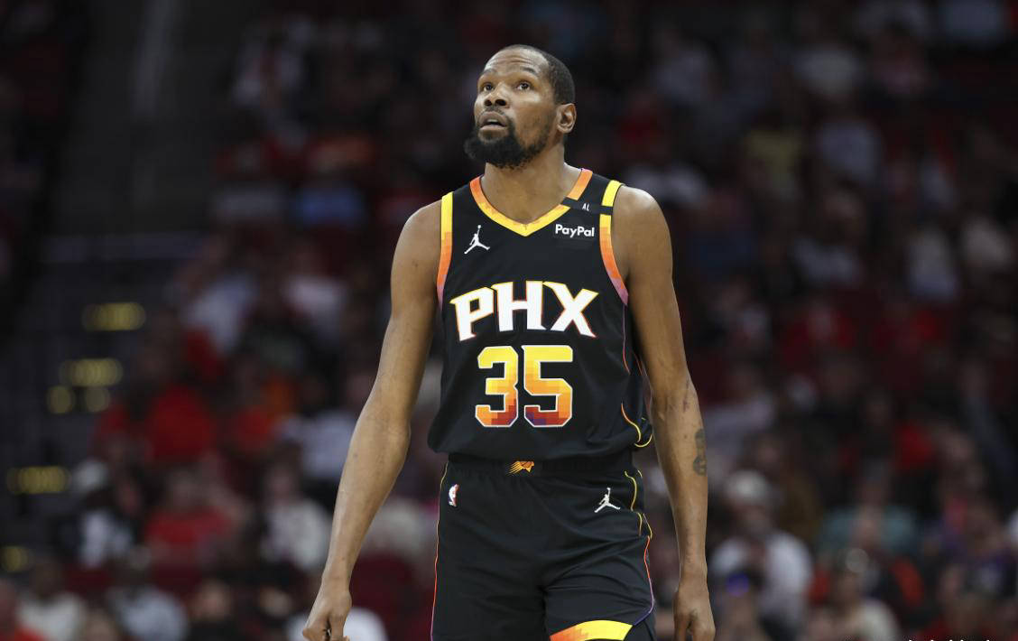 杜兰特重返赛场，大比分获胜首场状态出色，老鹰观众沸腾！-开云官网